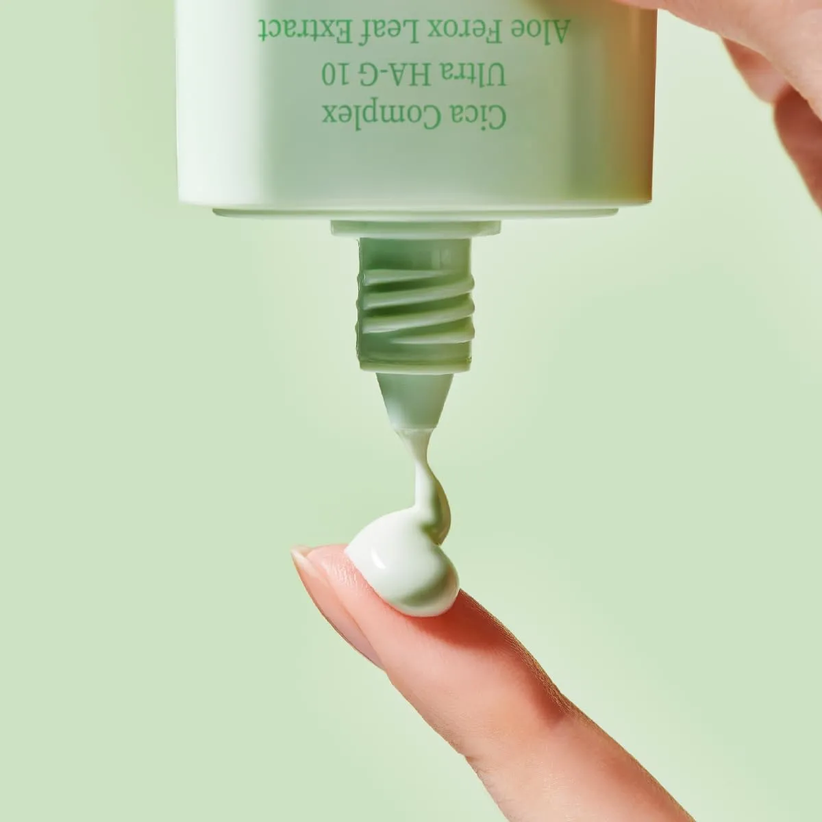 ضد آفتاب سیکا کالمینگ سان سرم SPF 50 توکوبو 50 میلیلیتر 2 ضد آفتاب سیکا کالمینگ سان سرم SPF 50 توکوبو 50 میلیلیتر
