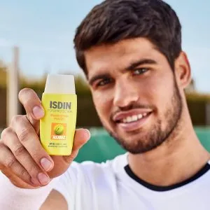 ضد آفتاب فیوژن واتر مجیک آلکاراز SPF 50 بی رنگ ایزدین ۵۰ میلیلیتر 9 81XfvsLztbL. SL1500