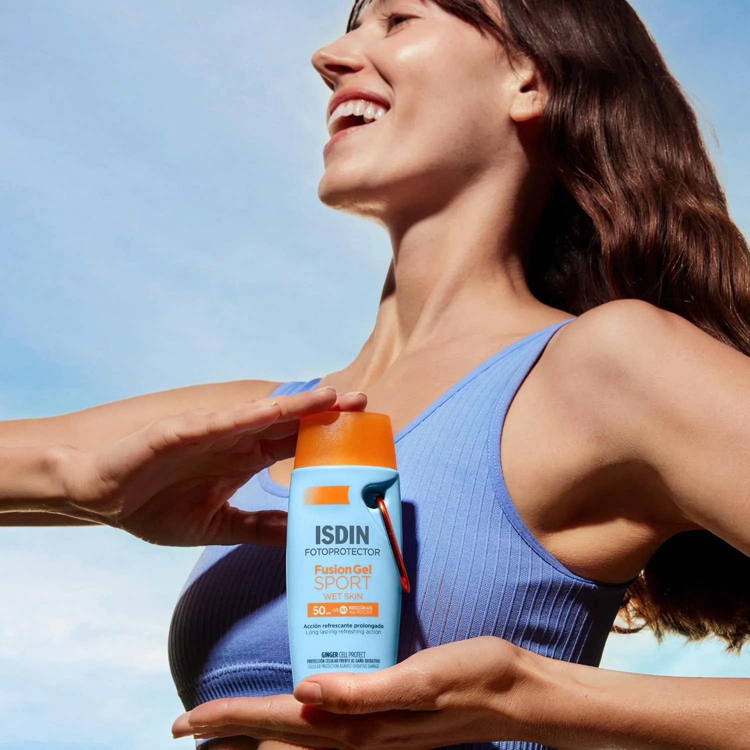 ژل ضد آفتاب آنتی اکسیدان فیوژن ژل اسپورت SPF 50 بی رنگ ایزدین 100 میلیلیتر 4 ژل ضد آفتاب آنتی اکسیدان فیوژن ژل اسپورت SPF 50 بی رنگ ایزدین 100 میلیلیتر